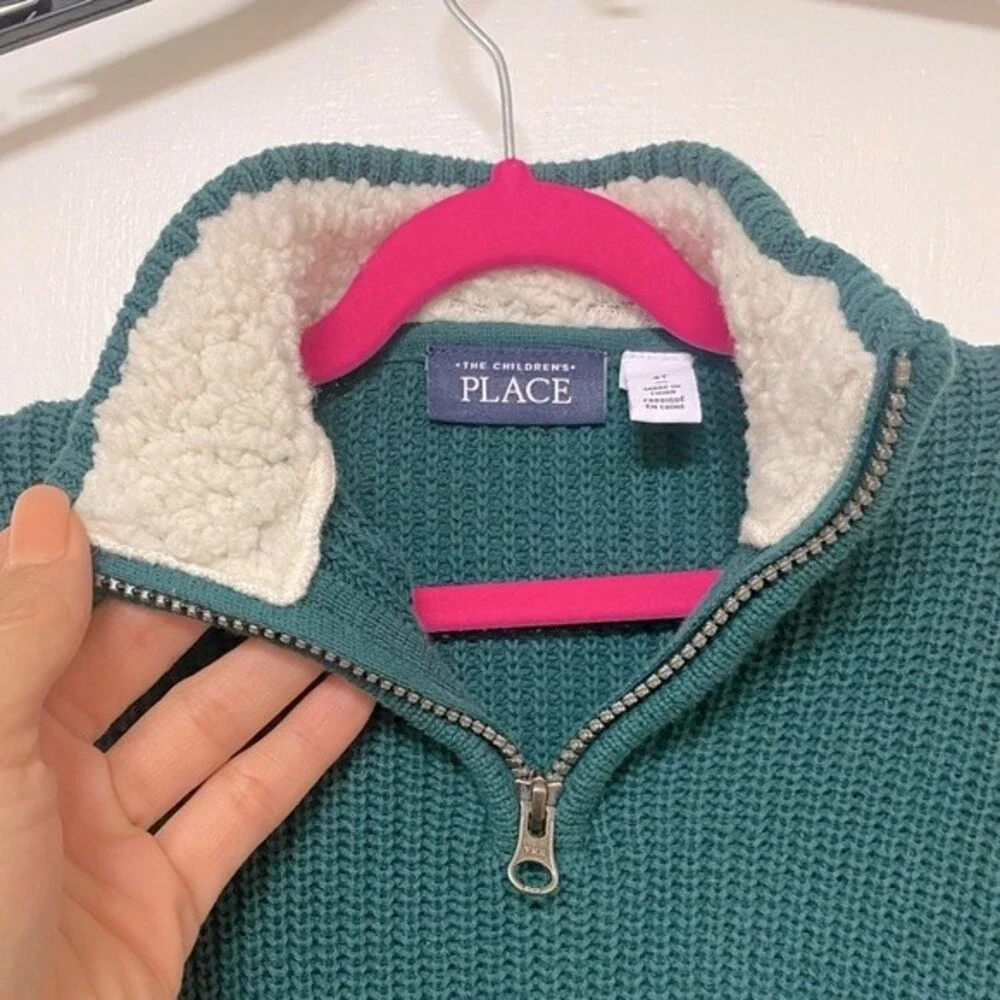 Children’s Place Boys Sweater-Size 4T